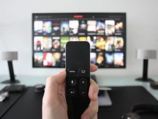 Smart TV mit Streaming Stick