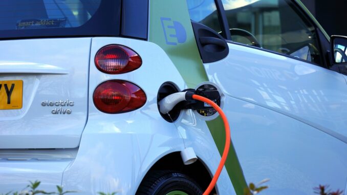 clean-energy Die Energiewende mit nachhaltigem Strom vorantreiben.
