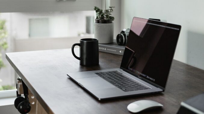 dillon-shook-mY3_bvR74fI-unsplash Laptop